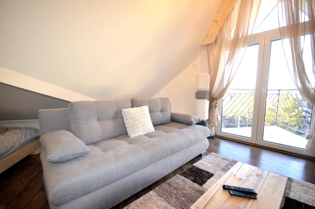 C L E A N&C O Z Y Apartmani Divcibare Exterior photo